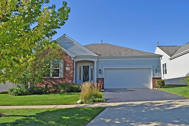 1st image of 2635 Wessex Dr