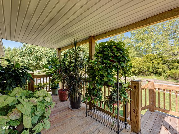 3rd image of 2981 Robin Dr
