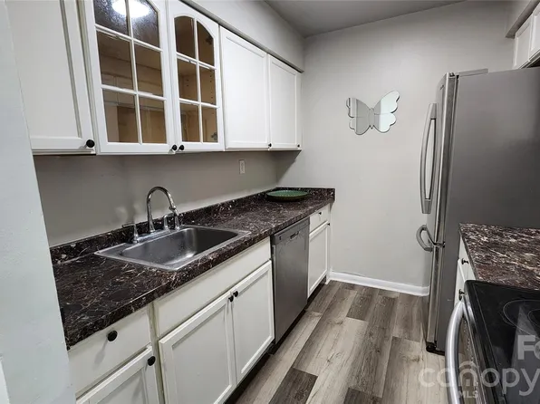 133 Orchard Trace Ln APT 5, Charlotte, NC 28213