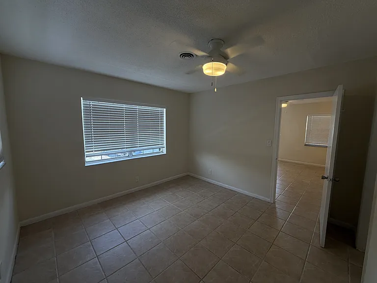 4540 Bougainvilla Dr #9 — Photo 8