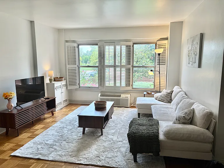 2500 Q St NW #214 — Photo 1