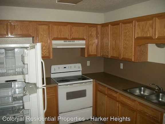 3rd image of 4510 Acorn Creek Trl