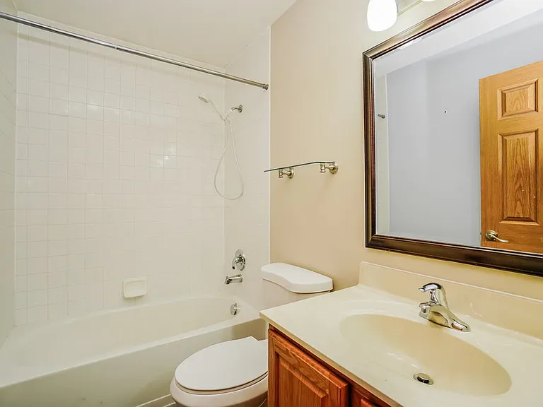 415 Vanderbuilt St — Photo 15