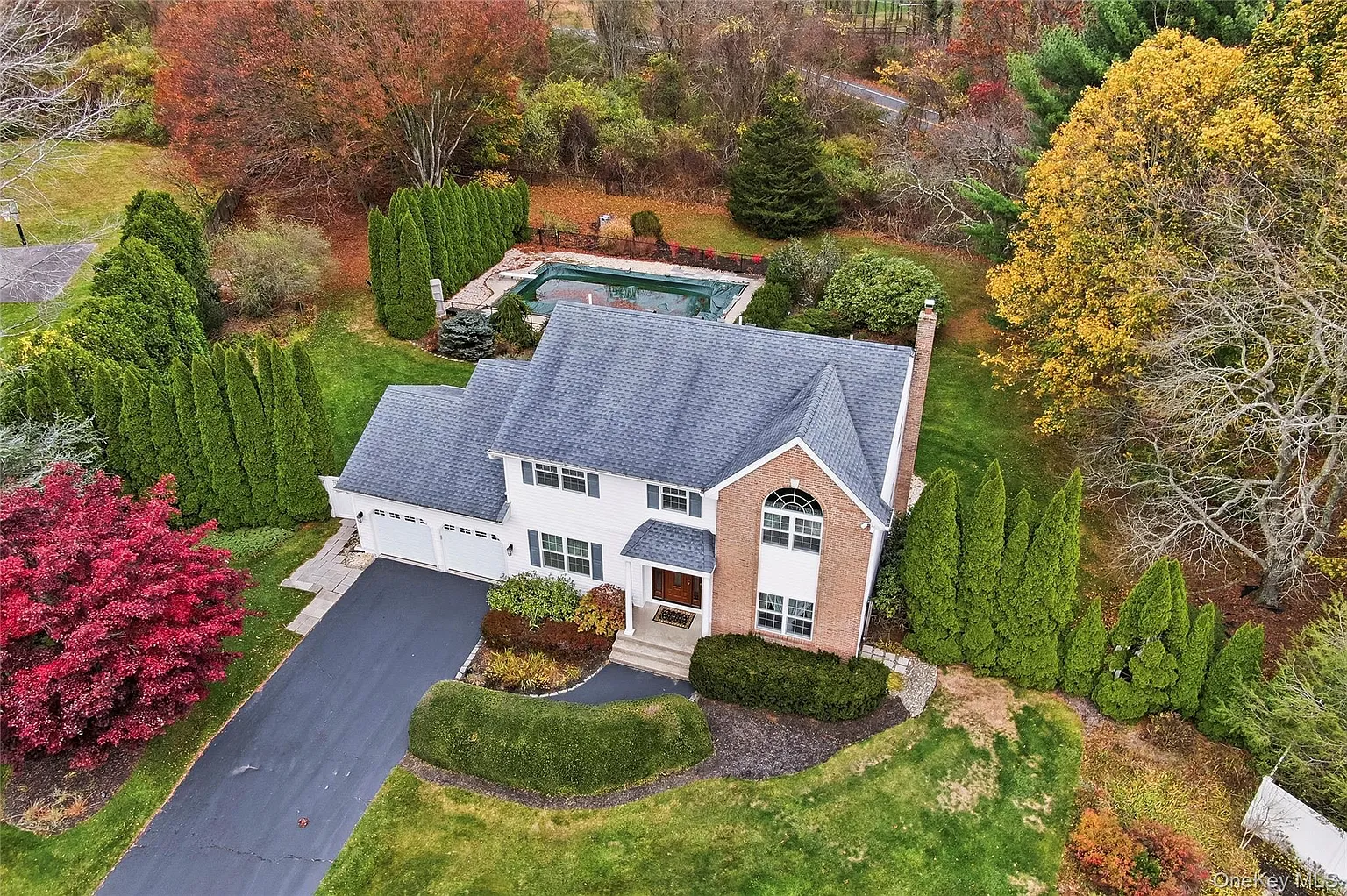 48 Windcrest Drive photo 1