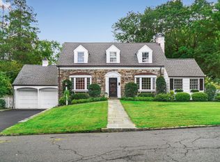 4 Mohawk St, Rye, NY 10580