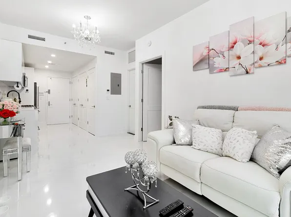 1901 Ocean Ave #3B, Brooklyn, NY 11230