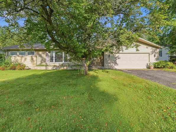 1116 Homestead Rd, Beaver Dam, WI 53916