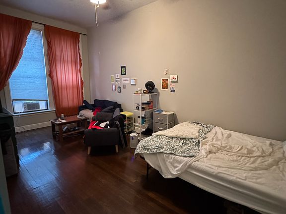 4th image of 31 Longwood Ave #5