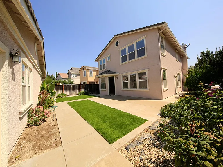 1516 Whispering Oaks Way — Photo 21