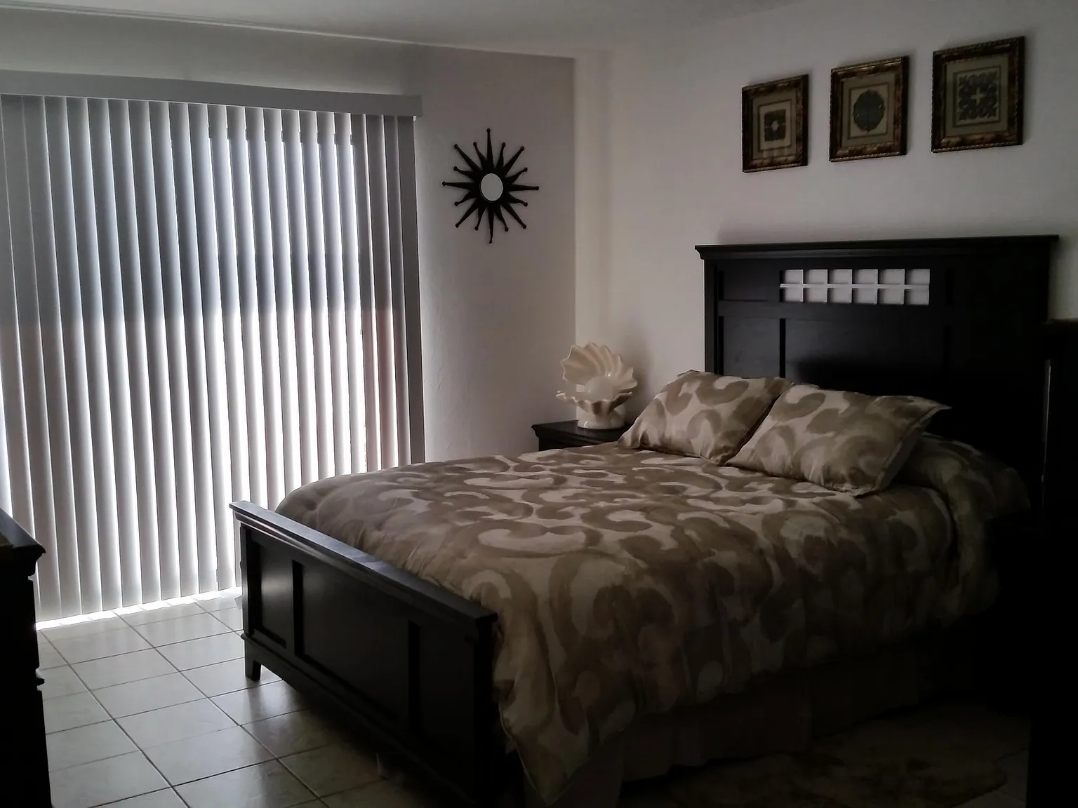 3 bed, 2.0 bath, 1415 sqft, $2,450 — Photo 4