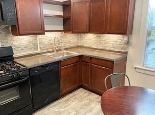 1009 Madison St APT 4, Syracuse, NY 13210