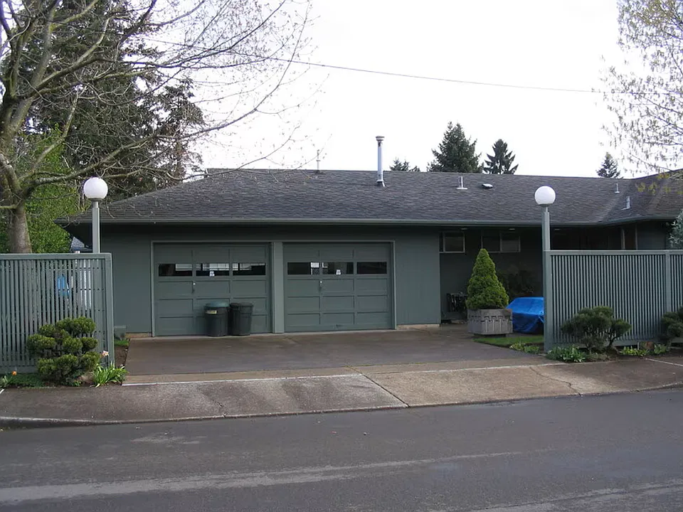 6541 SE 91st Ave