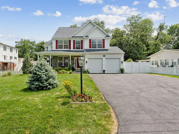 1103 Burton St, Woodbridge, VA 22191