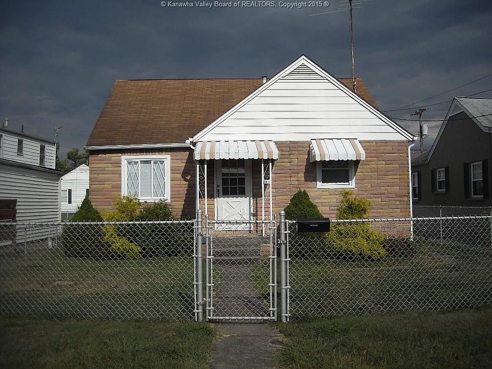 1st image of 704 Birch St