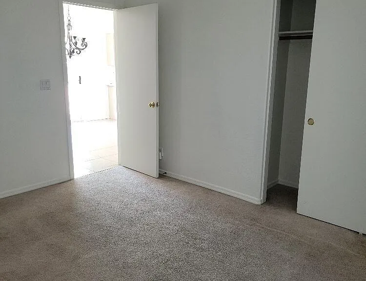 830 Falcon Dr — Photo 17
