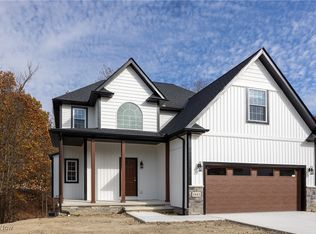 2443 Rockefeller Rd, Wickliffe, OH 44092