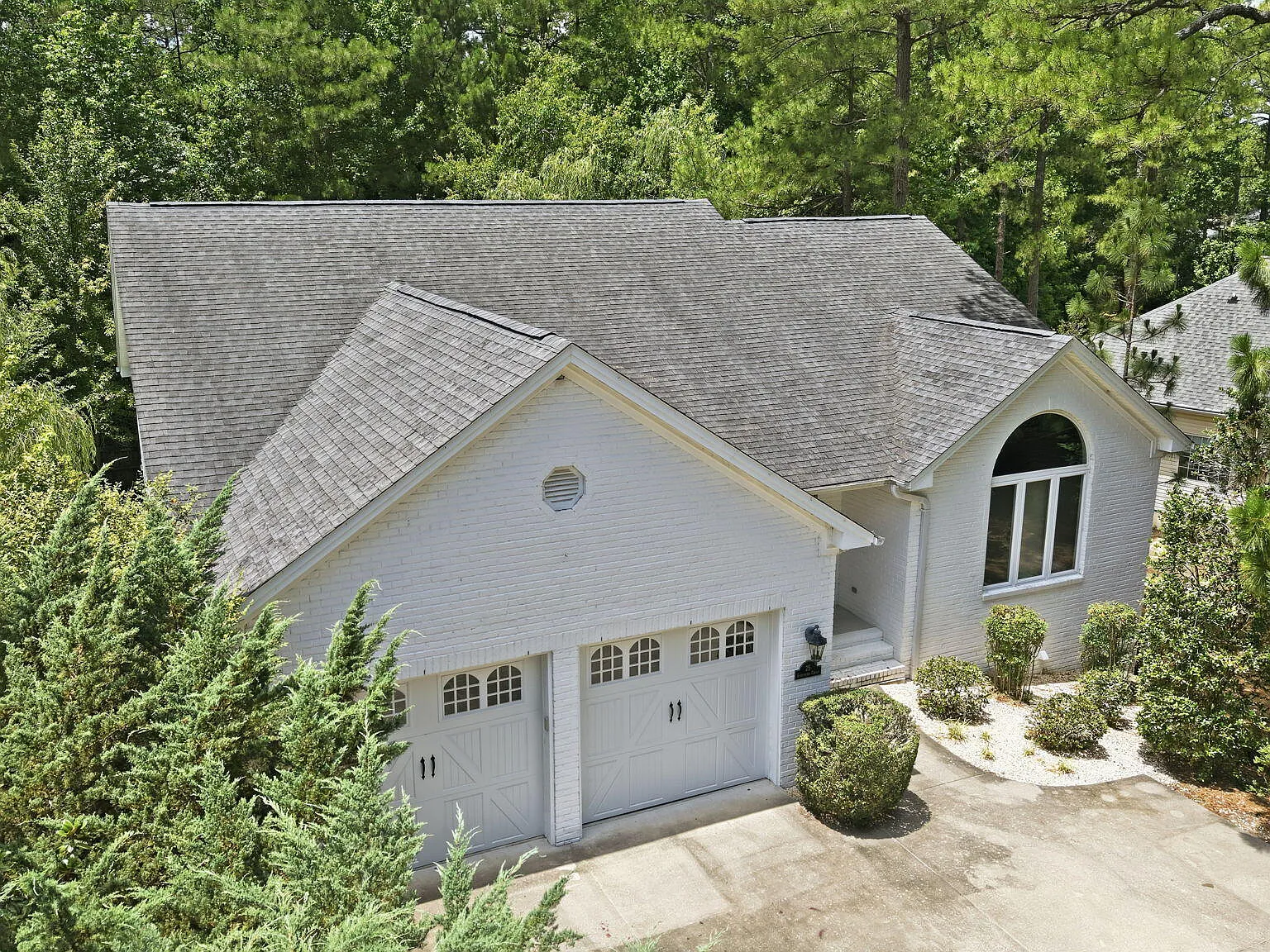 4 bed, 3.5 bath, 3641 sqft, $3,200 — Photo 3