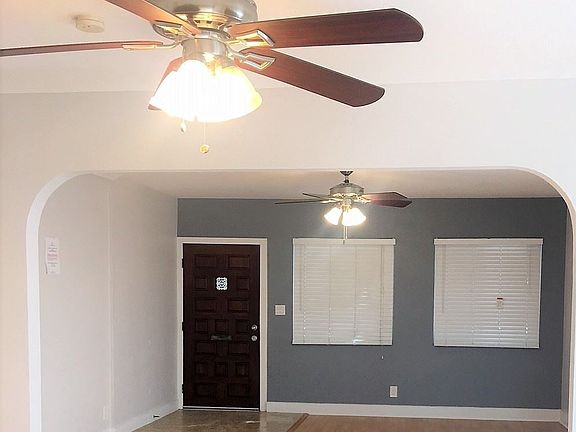 4th image of 1527 Torrance Blvd