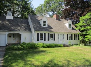 112 Prospect St, Putnam, CT 06260