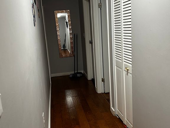 3rd image of 53 Braeburn Ln