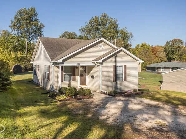 184 N High St, Danville, IN 46122
