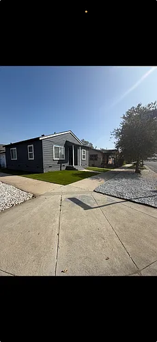 763 W Century Blvd Photo 1