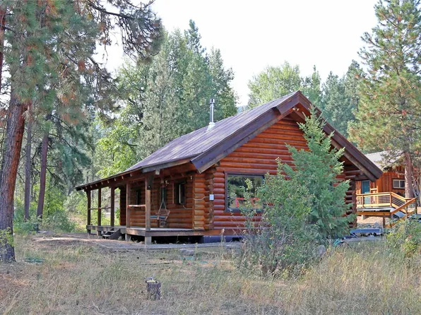 6 Blackjack Road N, Winthrop, WA 98862