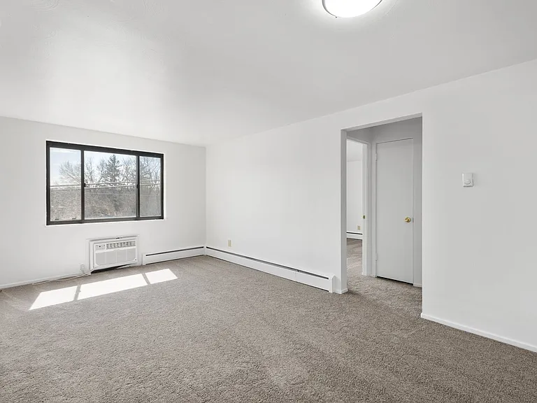 Lindberg Apartments — Photo 47