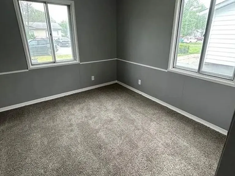 802 Saint Thomas Ln — Photo 4