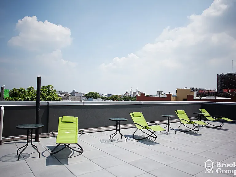 18 Stanhope St #2G — Photo 12