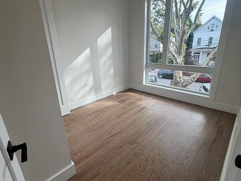 40 Lembeck Ave #202 — Photo 10