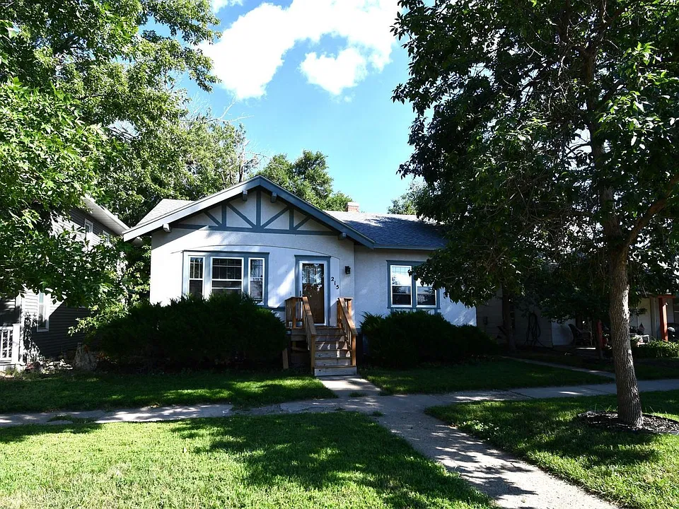 215 S Sargent Ave
