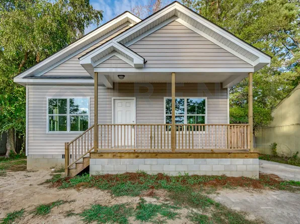 213 Spreading Branch Dr, Hopkins, SC 29061