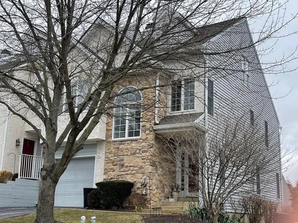 374 Bristol Cir, Exton, PA 19341