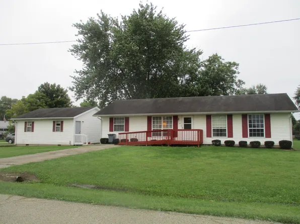 64 Eastern Ave, Frankfort, OH 45628