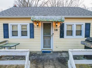 18 E 2nd St, Howell, NJ 07731