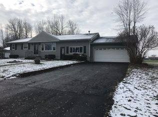 8035 Thompson Rd, Cicero, NY 13039