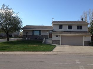 1020 Pioneer Ave, Gillette, WY 82718