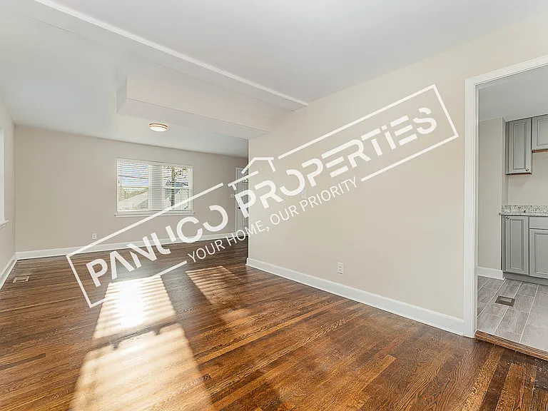 108 Adams St — Photo 6