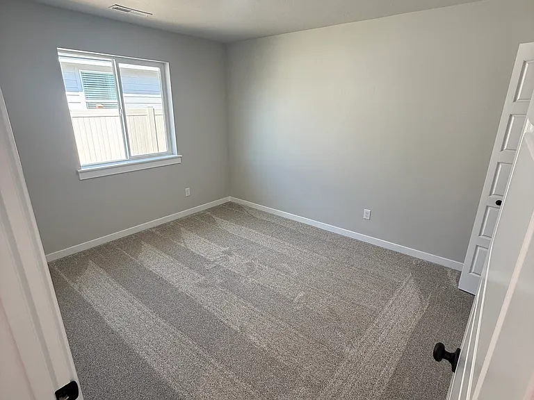 2215 S Border Way — Photo 9
