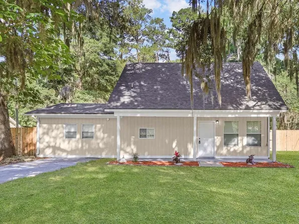 539 Pine Ave, Midway, GA 31320