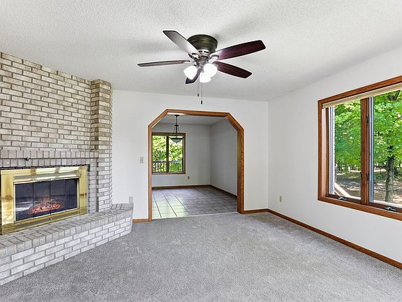 4th image of 2133 Trumble Ct