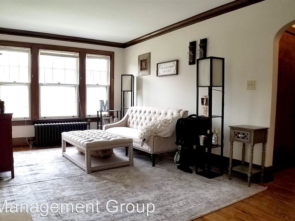 1st image of 340 Crescent Ave APT 4