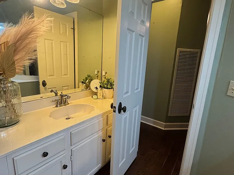 416 Towne Lake Dr — Photo 35