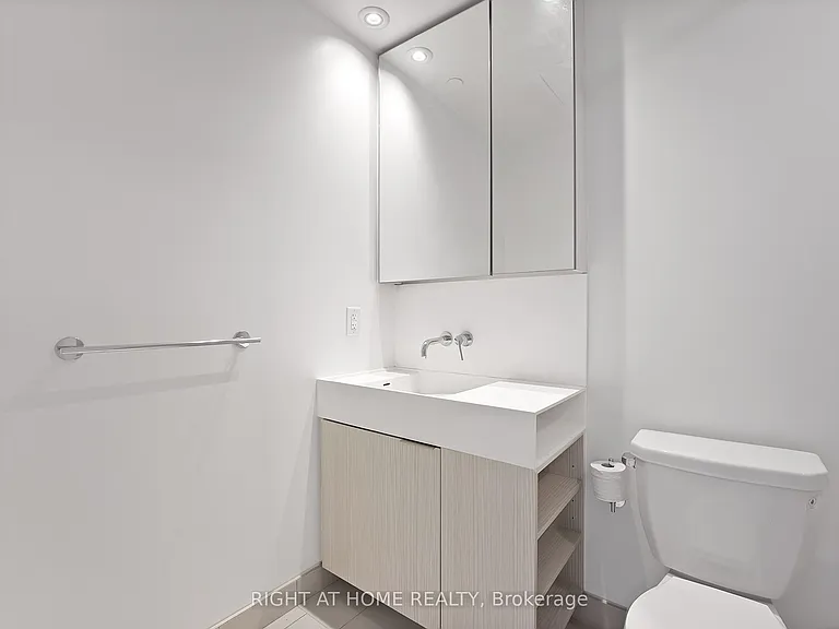 20 Richardson St #11 — Photo 10