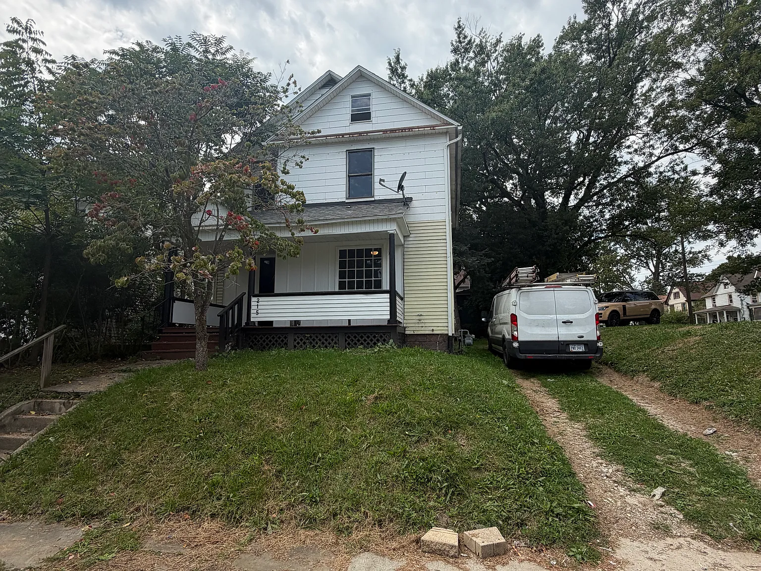 3 bed, 1376 sqft, $1,200 — Photo 1