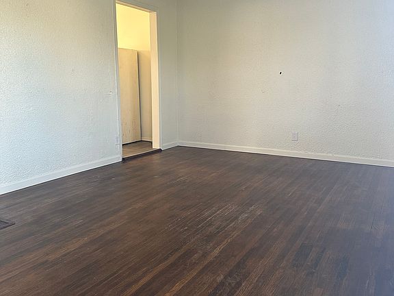 4th image of 1128 N Joplin Ave