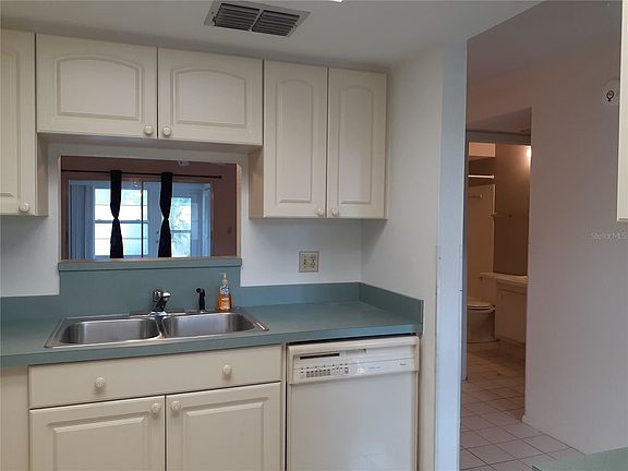 2nd image of 2465 Northside Dr APT 2002