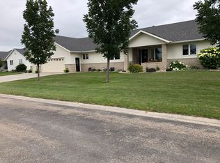 1511 Beede Ave, Breckenridge, MN 56520