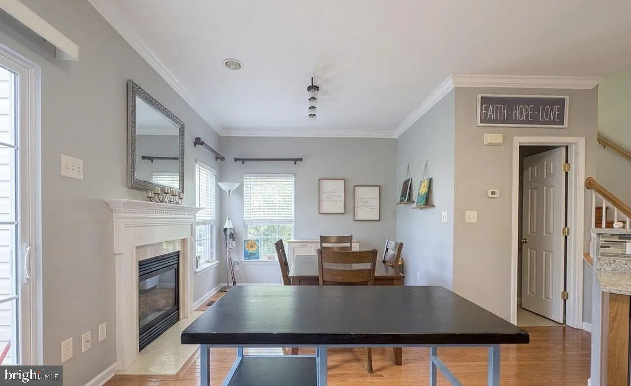 3 bed, 3.5 bath, 1793 sqft, $2,850 — Photo 4